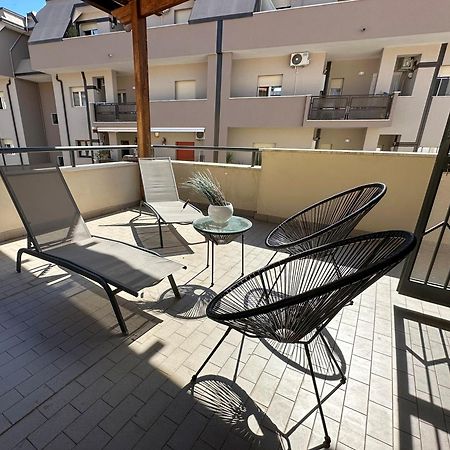Zeta Rooms Caserta Dış mekan fotoğraf